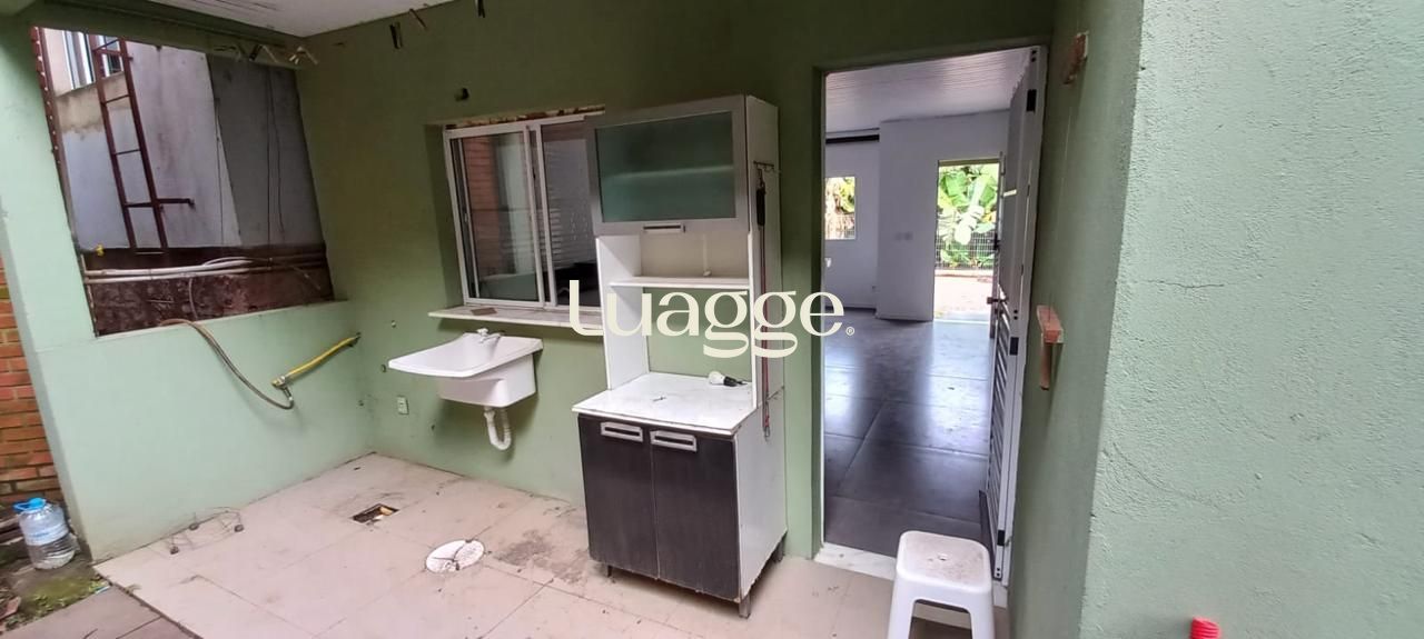 Casa à venda com 2 quartos, 81m² - Foto 23