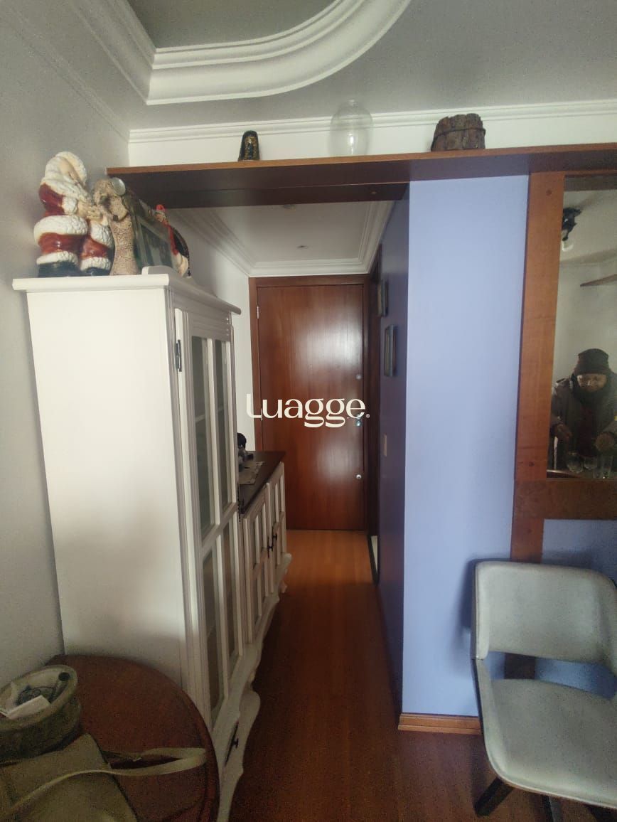 Apartamento à venda com 3 quartos, 72m² - Foto 2