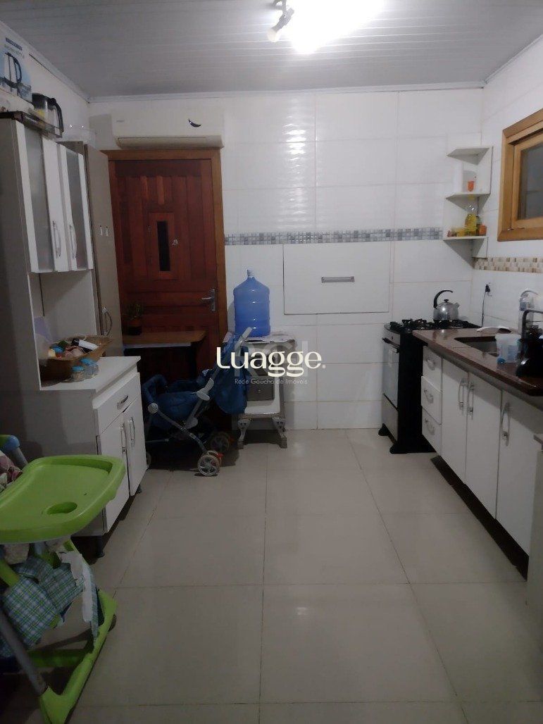 Casa à venda com 2 quartos, 80m² - Foto 4