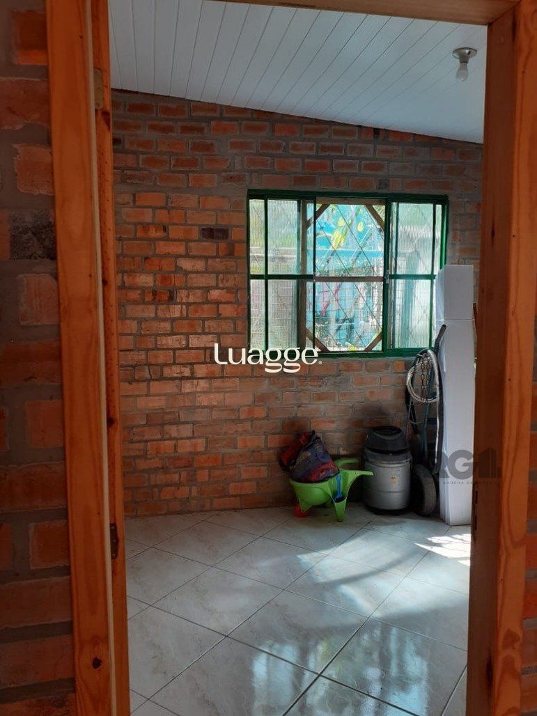 Casa à venda com 3 quartos, 99m² - Foto 4