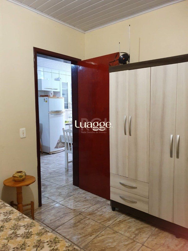 Casa à venda com 3 quartos, 68m² - Foto 20