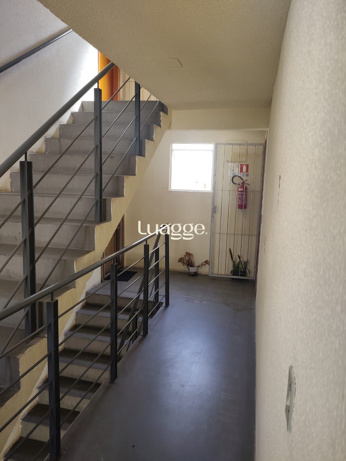 Apartamento à venda com 2 quartos, 41m² - Foto 9