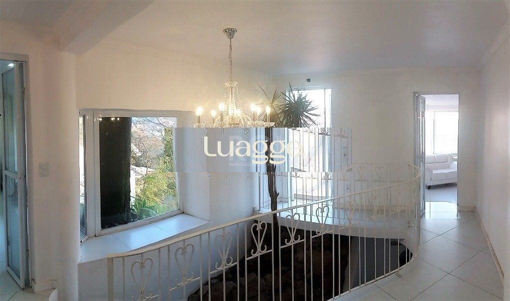 Casa à venda com 3 quartos, 307m² - Foto 14