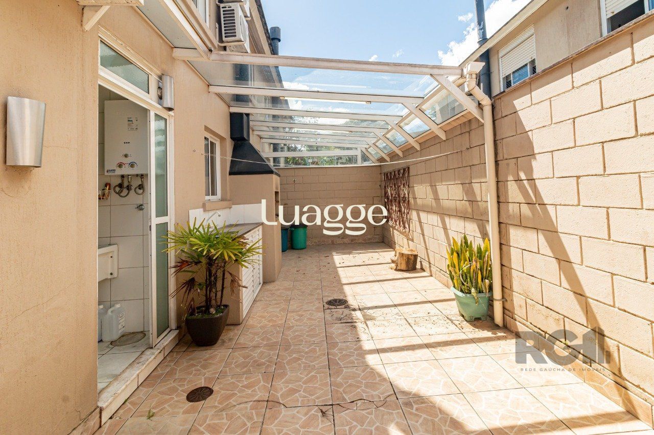 Casa de Condomínio à venda com 3 quartos, 209m² - Foto 27