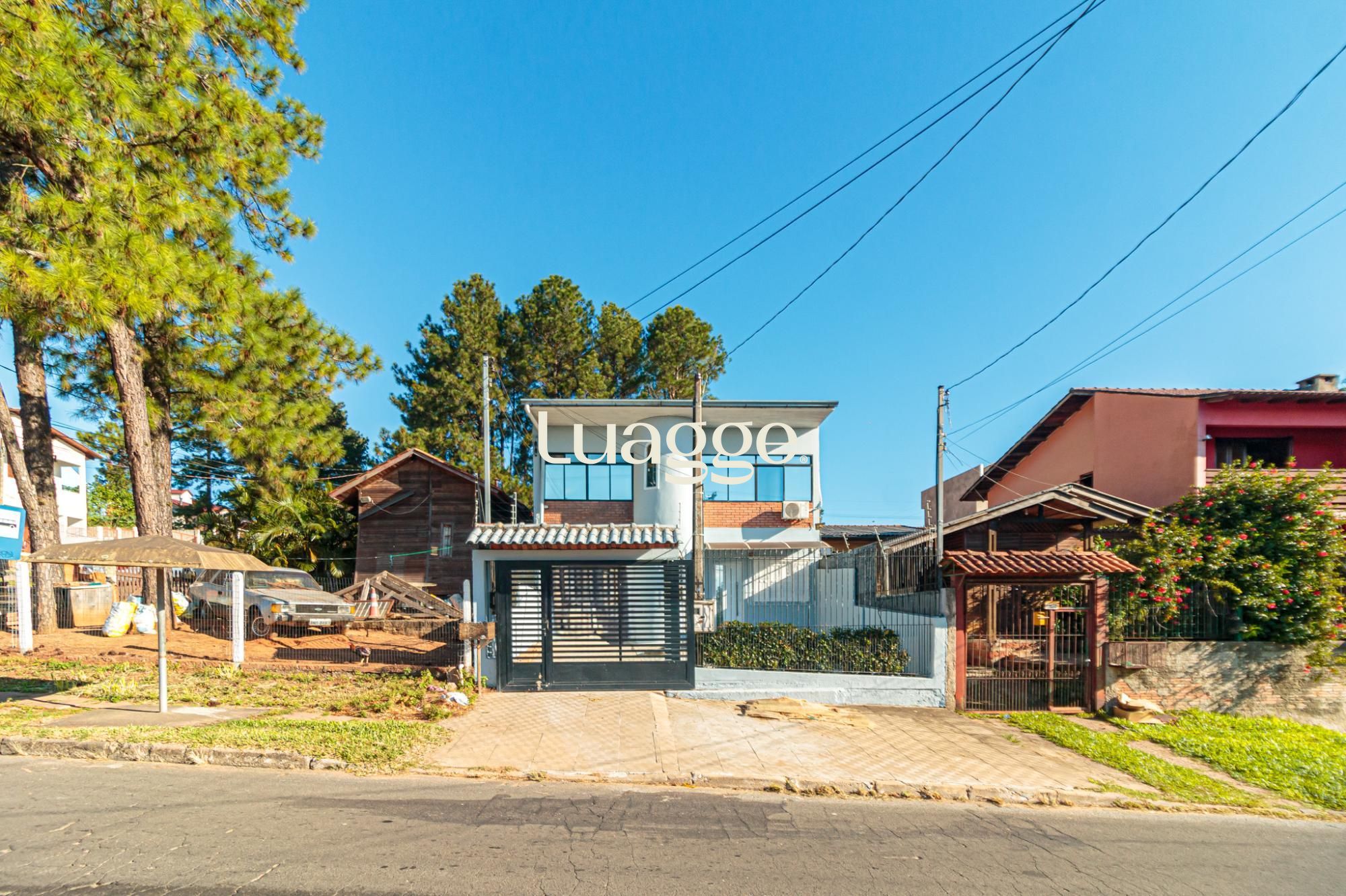 Casa à venda com 2 quartos, 157m² - Foto 2