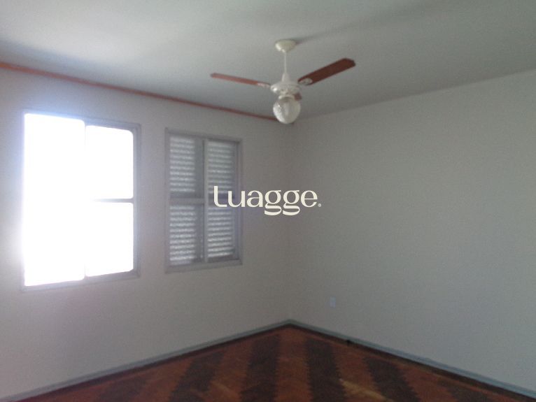 Apartamento à venda com 2 quartos, 67m² - Foto 3