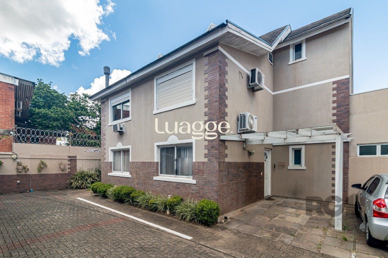 Casa de Condomínio à venda com 3 quartos, 209m² - Foto 3
