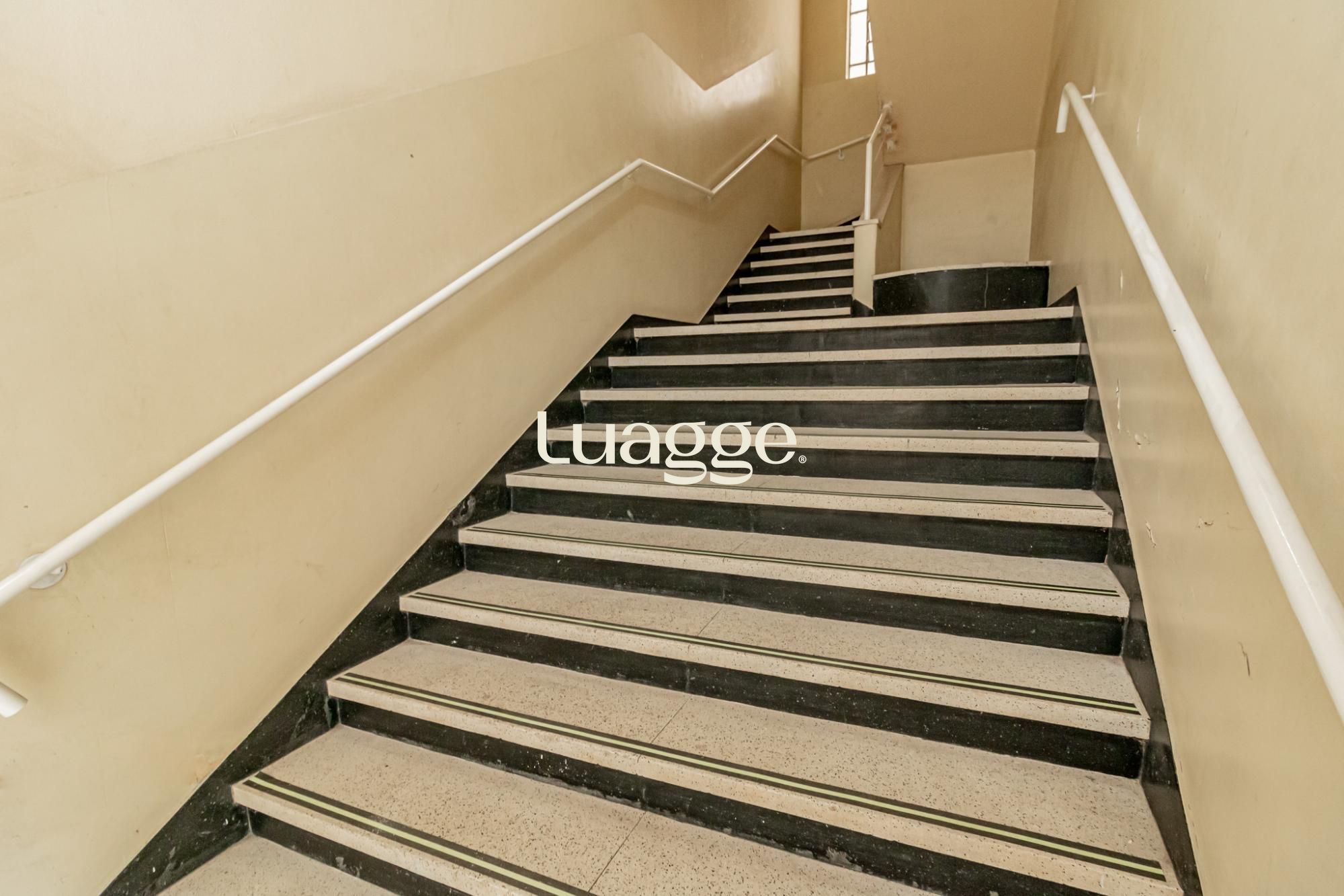 Apartamento à venda com 2 quartos, 73m² - Foto 3