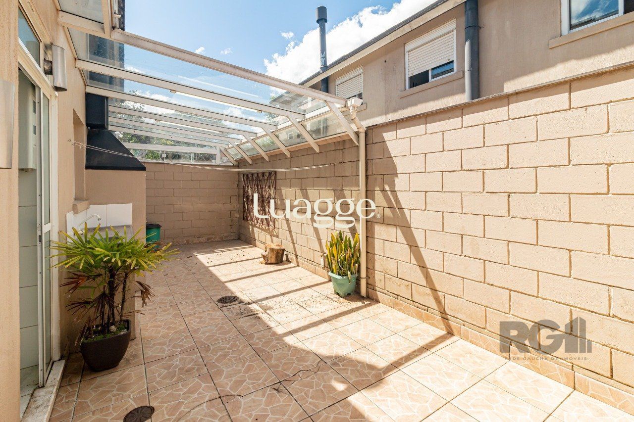 Casa de Condomínio à venda com 3 quartos, 209m² - Foto 28