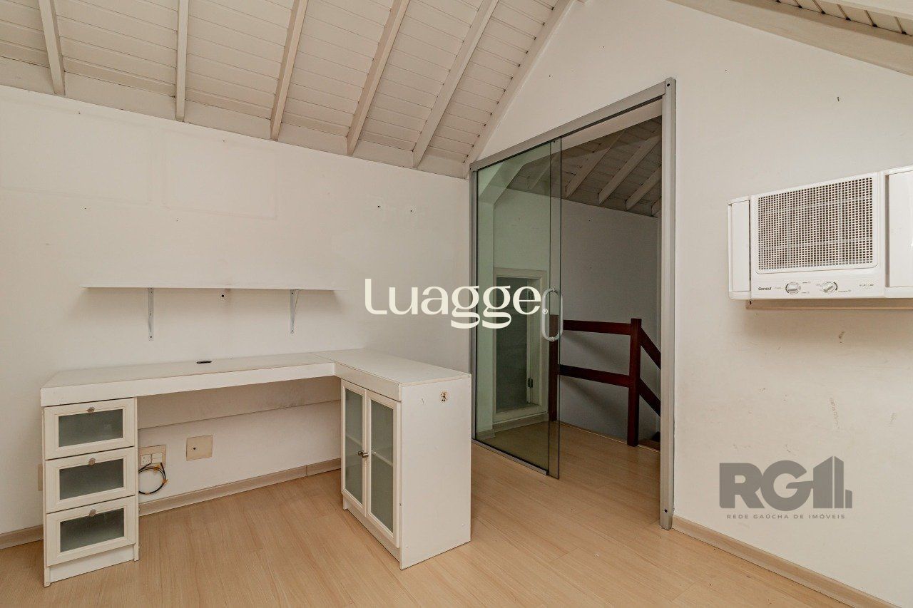 Casa de Condomínio à venda com 3 quartos, 209m² - Foto 36