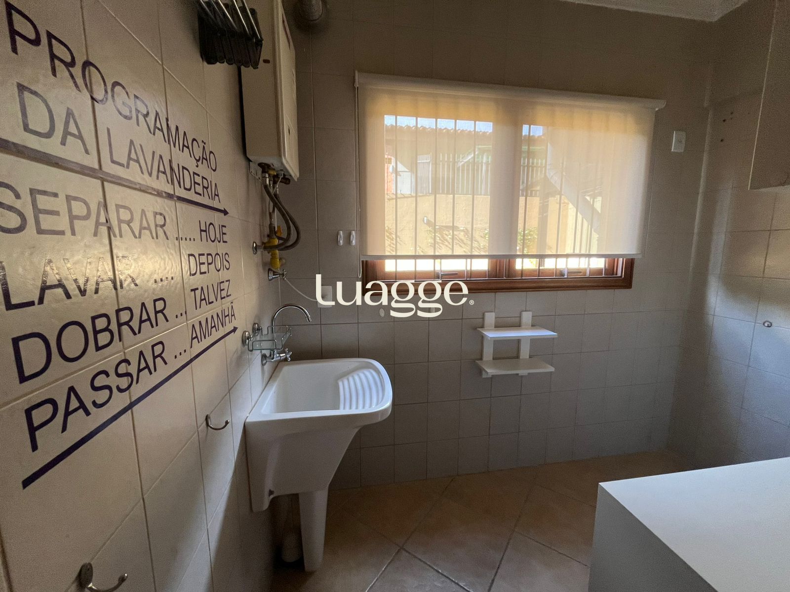 Casa de Condomínio à venda com 3 quartos, 236m² - Foto 11