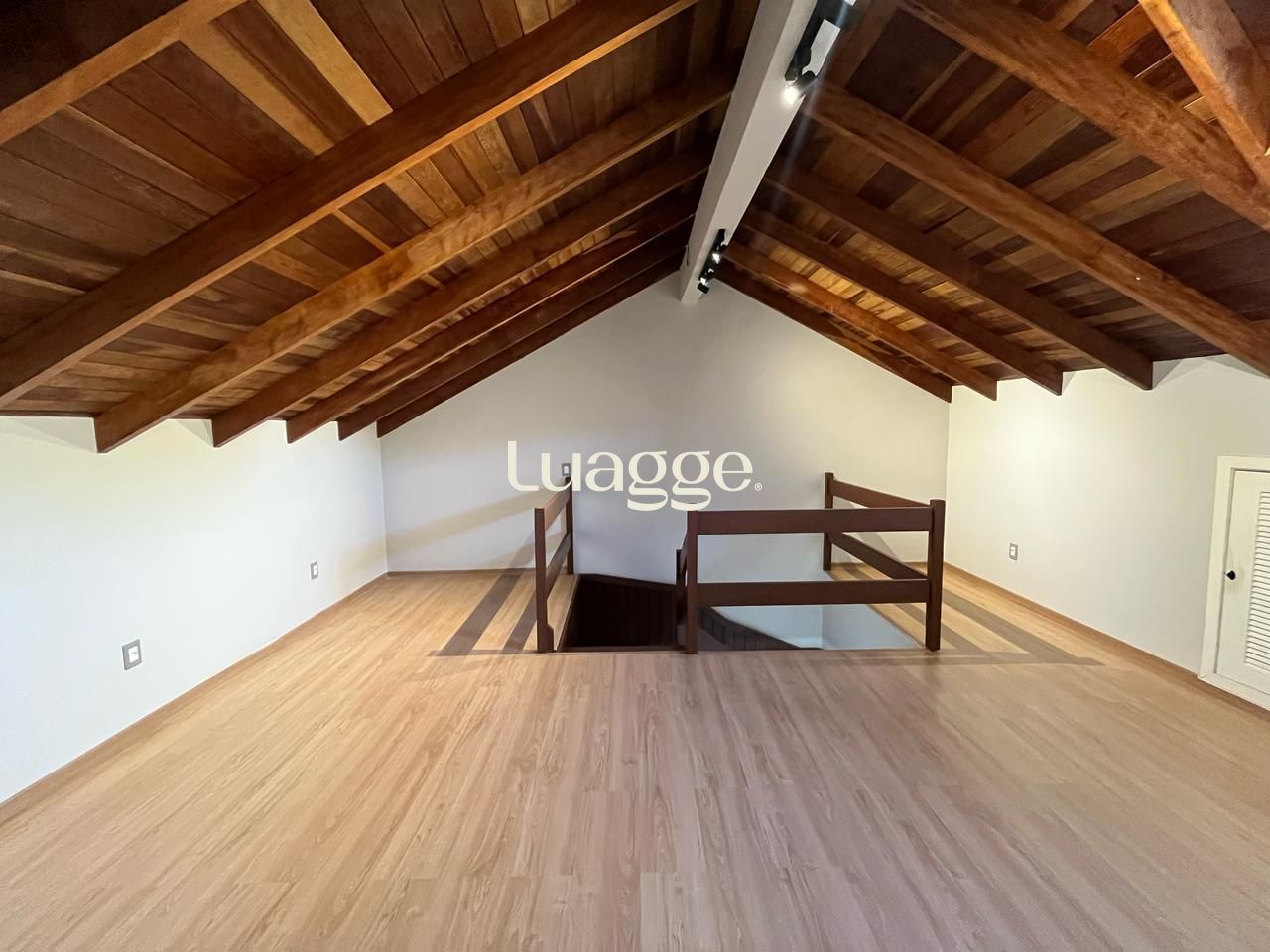 Casa à venda com 3 quartos, 157m² - Foto 27
