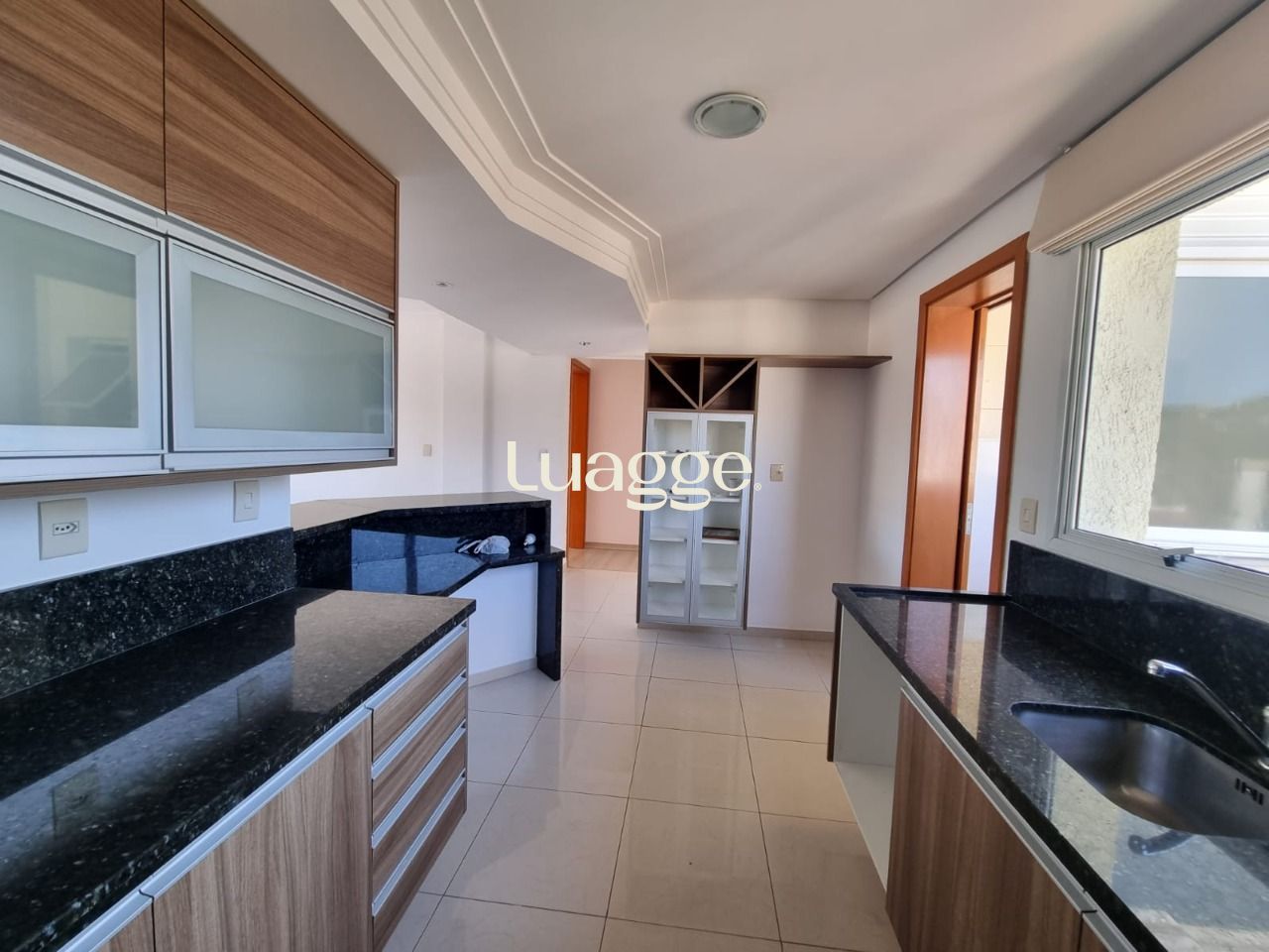 Apartamento à venda com 3 quartos, 110m² - Foto 7