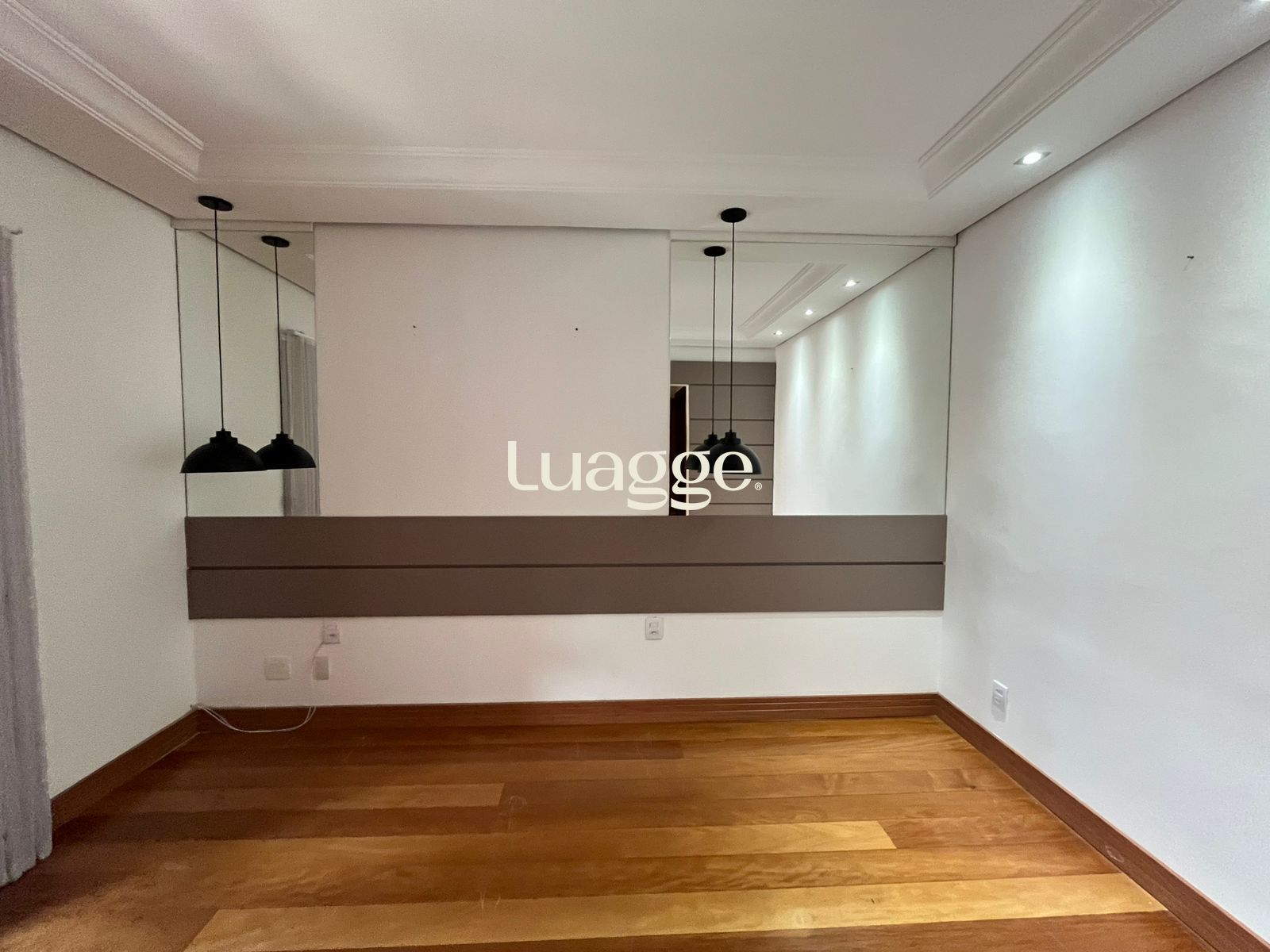 Casa de Condomínio à venda com 3 quartos, 236m² - Foto 32
