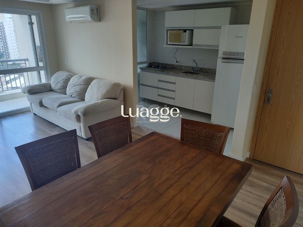 Apartamento à venda com 3 quartos, 83m² - Foto 3