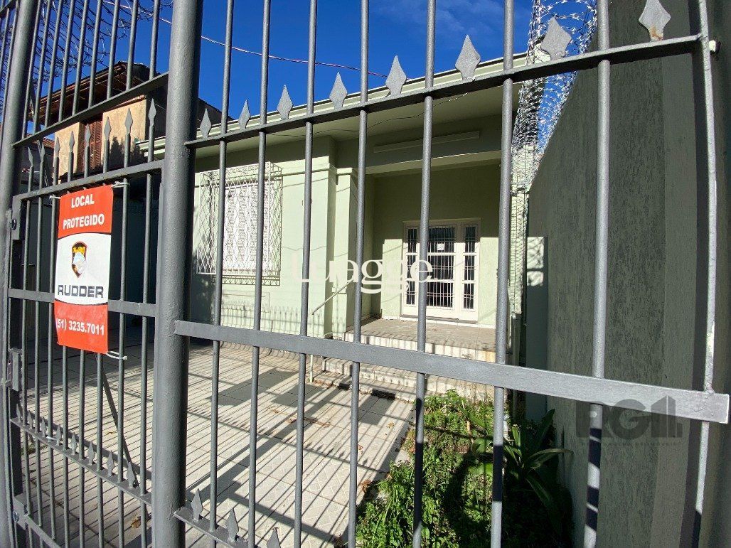 Casa à venda com 3 quartos, 180m² - Foto 1