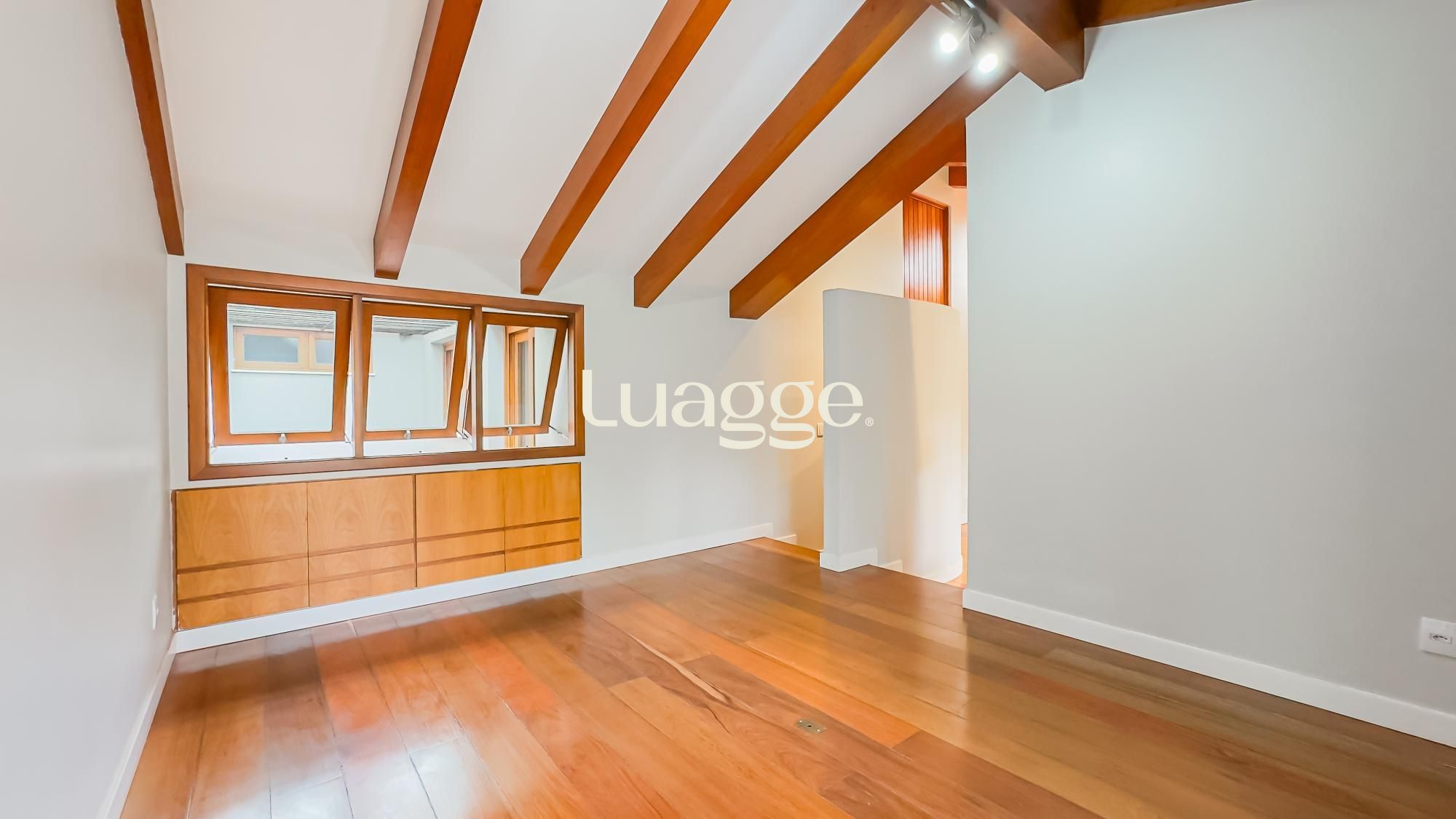 Casa à venda com 3 quartos, 208m² - Foto 38
