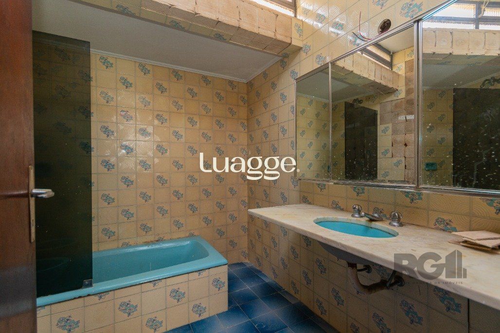 Casa à venda com 4 quartos, 266m² - Foto 26