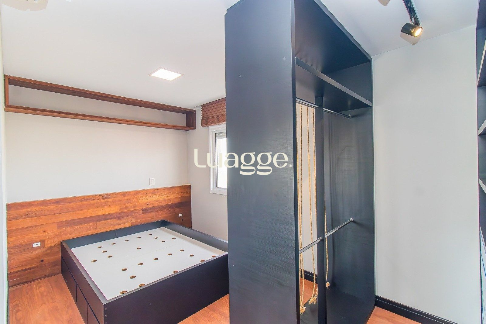 Apartamento à venda com 2 quartos, 65m² - Foto 16