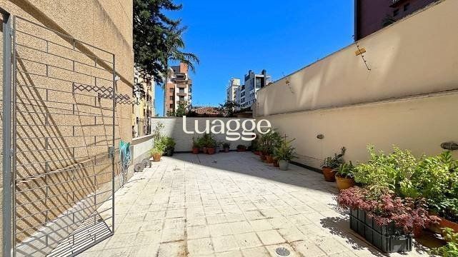 Apartamento à venda com 3 quartos, 233m² - Foto 26