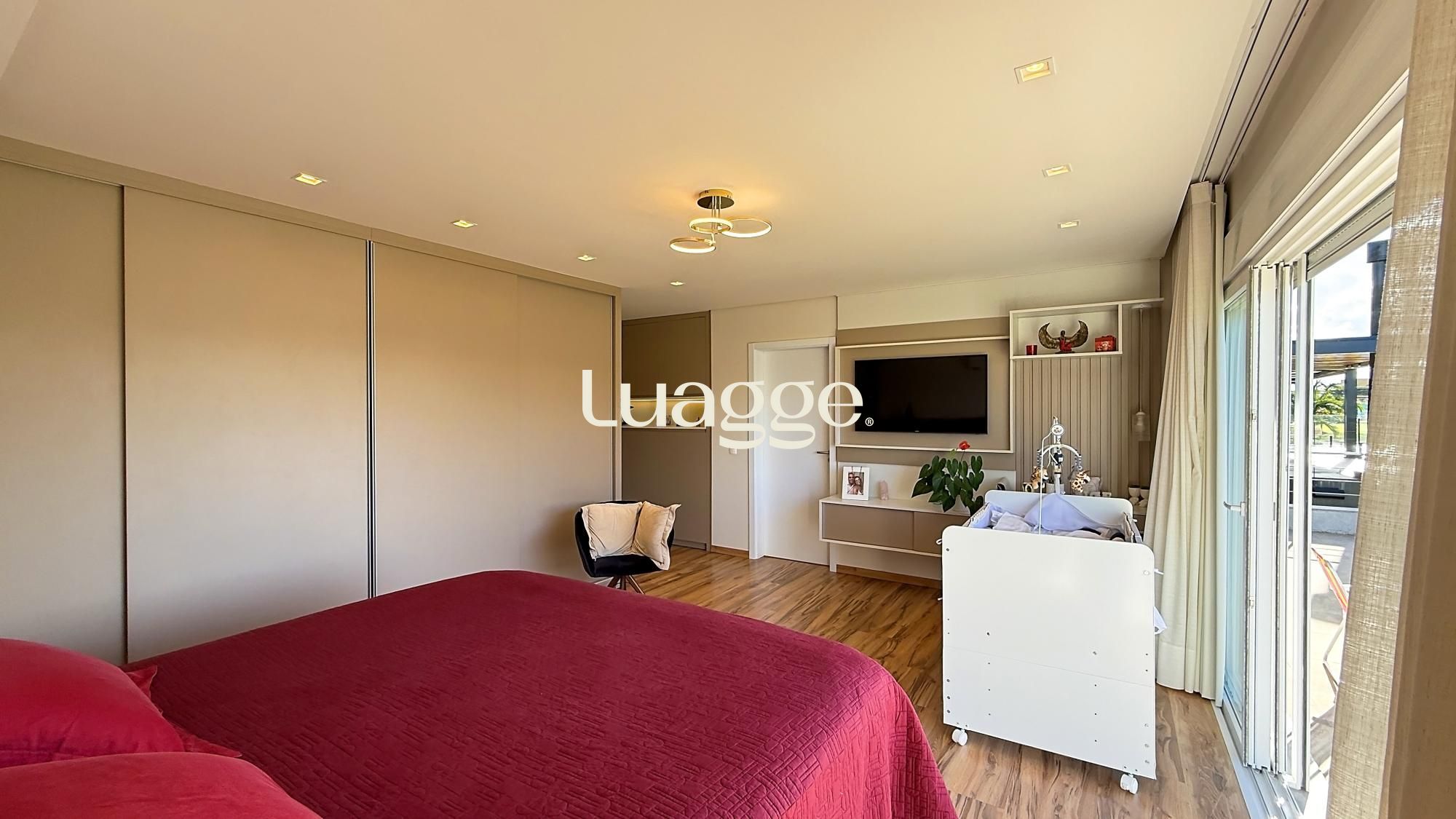 Casa à venda com 4 quartos, 344m² - Foto 24