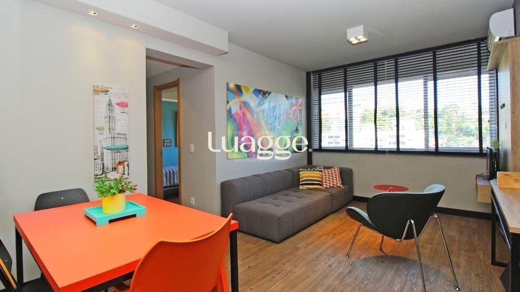 Apartamento à venda com 2 quartos, 64m² - Foto 3