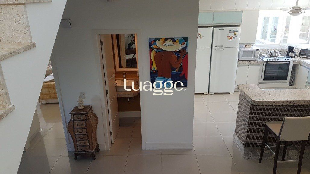 Casa de Condomínio à venda com 6 quartos, 355m² - Foto 25