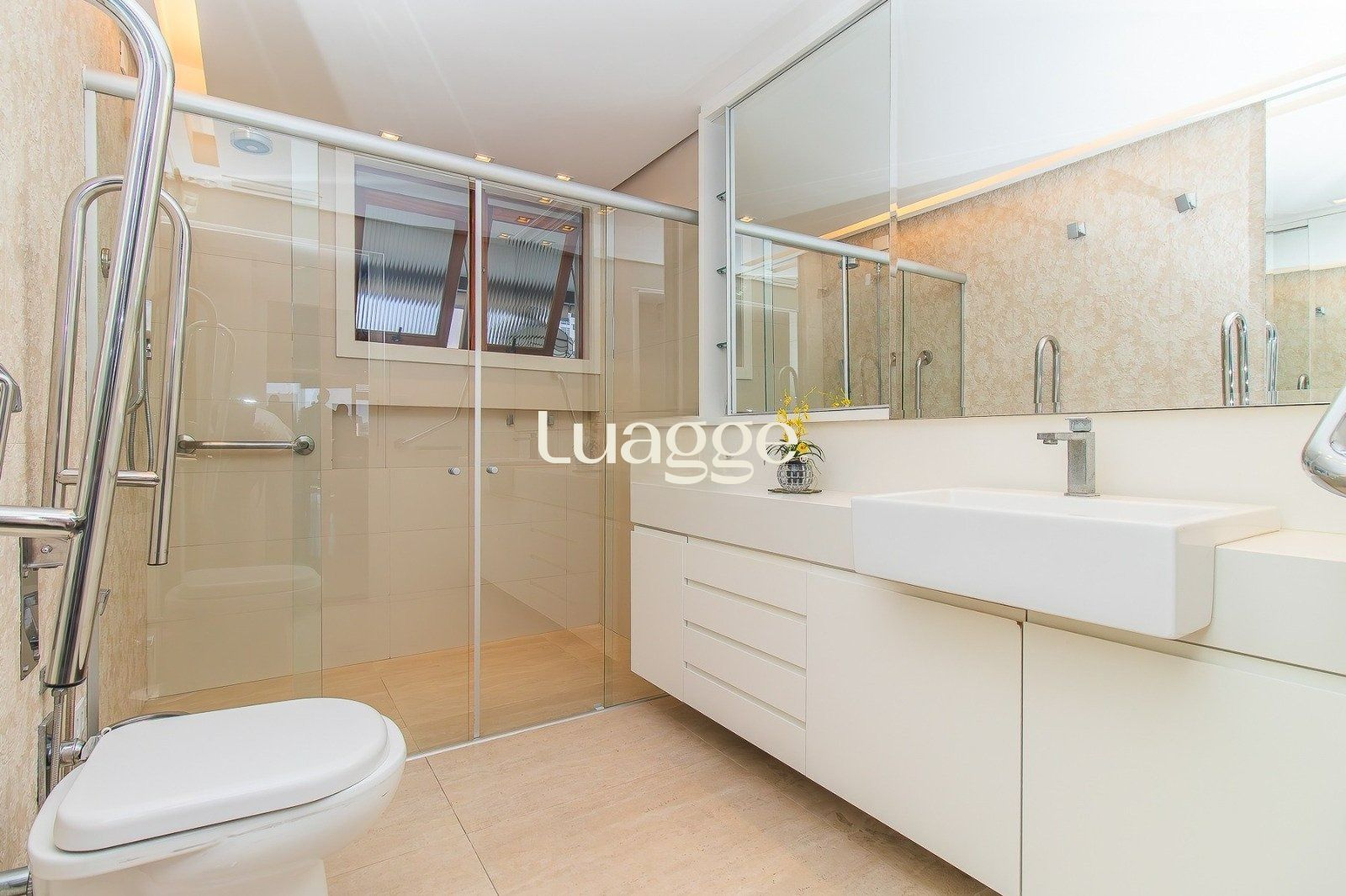 Apartamento à venda com 3 quartos, 217m² - Foto 13