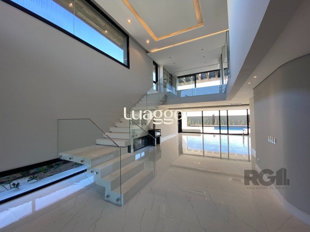 Casa de Condomínio à venda com 4 quartos, 459m² - Foto 1
