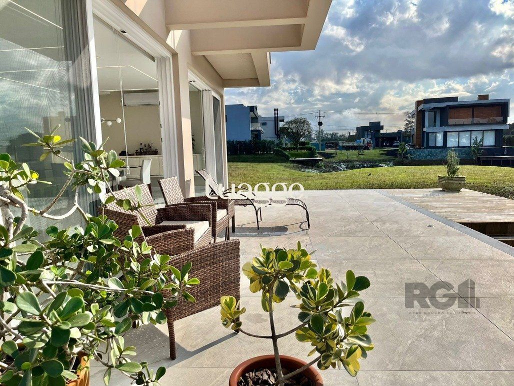 Casa de Condomínio à venda com 4 quartos, 352m² - Foto 4