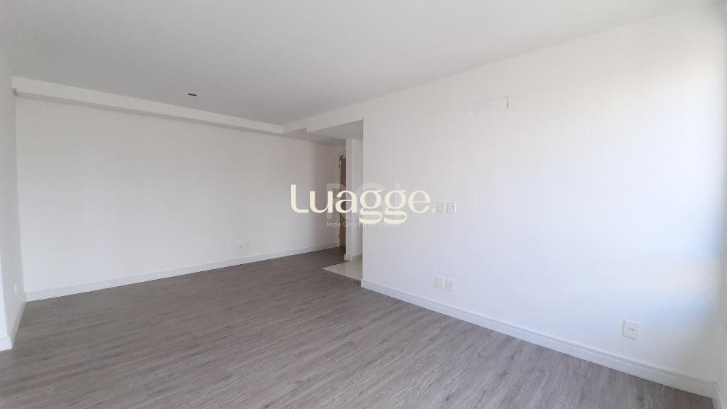Apartamento à venda com 2 quartos, 66m² - Foto 2