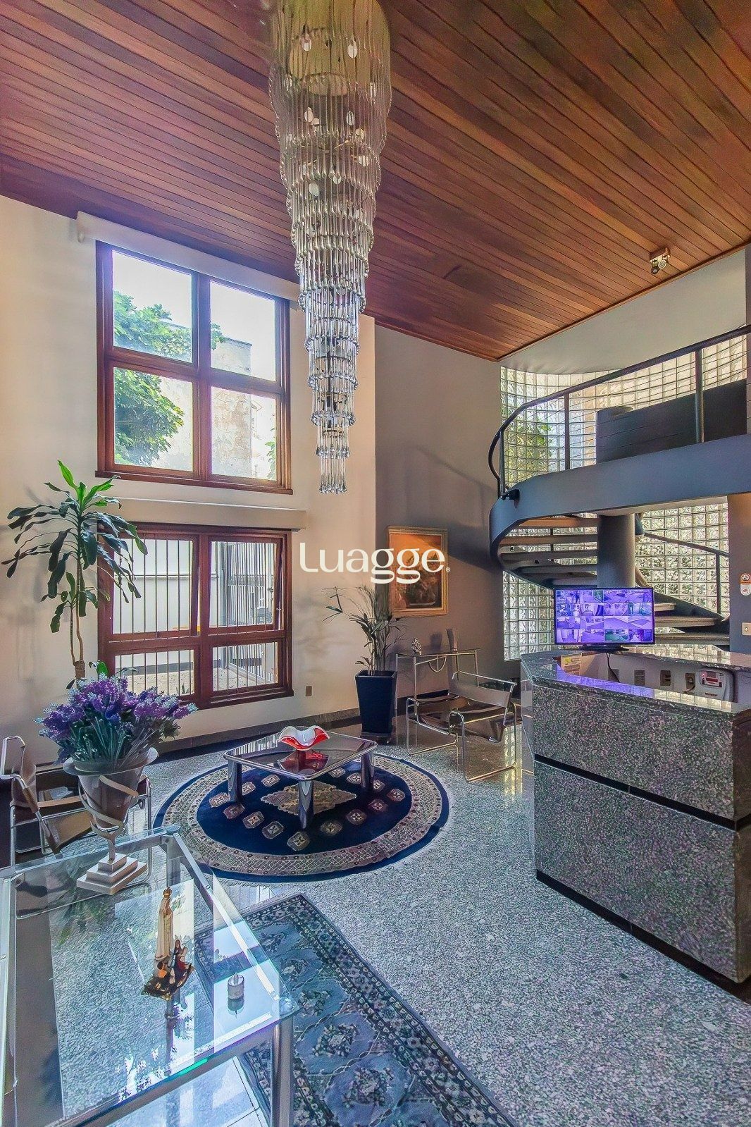 Apartamento à venda com 3 quartos, 217m² - Foto 23