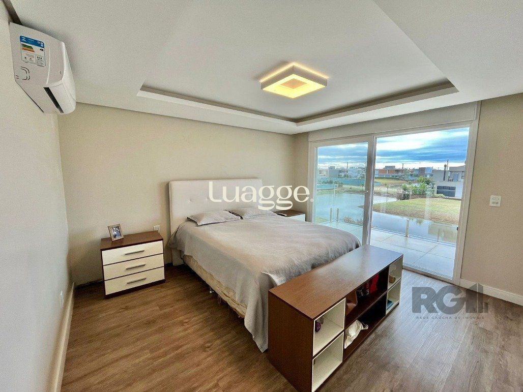 Casa de Condomínio à venda com 4 quartos, 352m² - Foto 47