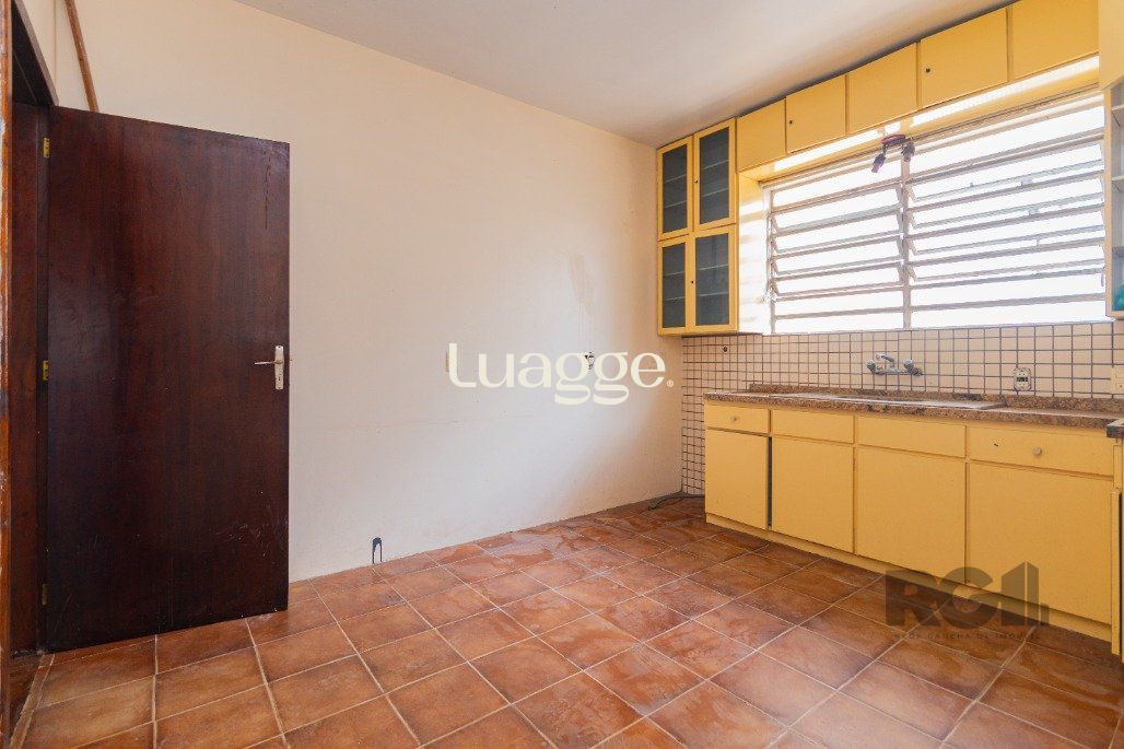 Casa à venda com 4 quartos, 266m² - Foto 14
