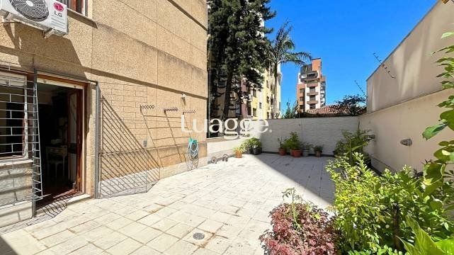 Apartamento à venda com 3 quartos, 233m² - Foto 2