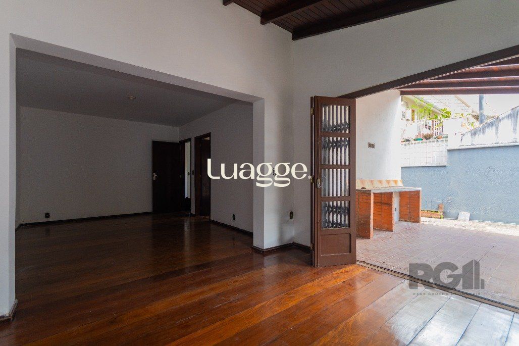 Casa à venda com 4 quartos, 266m² - Foto 11