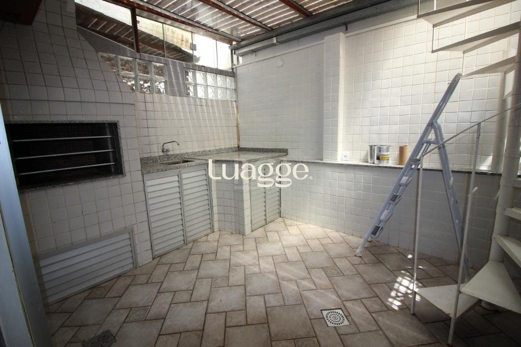 Casa à venda com 2 quartos, 81m² - Foto 20