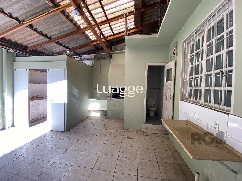 Casa à venda com 3 quartos, 180m² - Foto 11