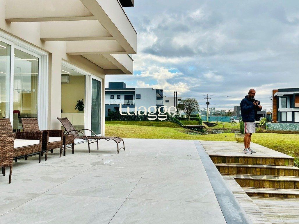 Casa de Condomínio à venda com 4 quartos, 352m² - Foto 14