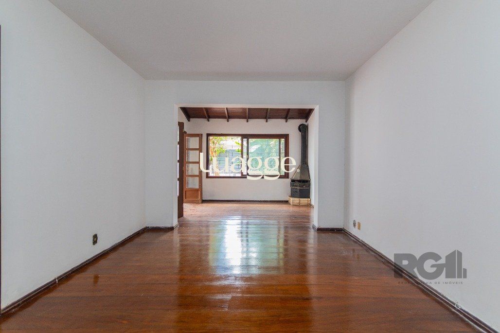 Casa à venda com 4 quartos, 266m² - Foto 9