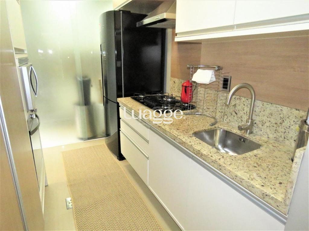 Casa à venda com 2 quartos, 79m² - Foto 9