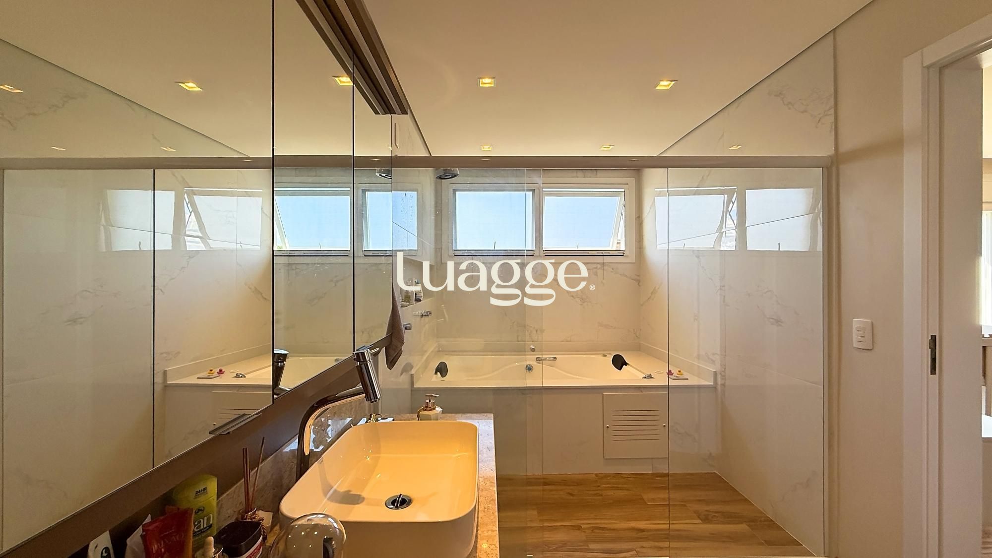 Casa à venda com 4 quartos, 344m² - Foto 26