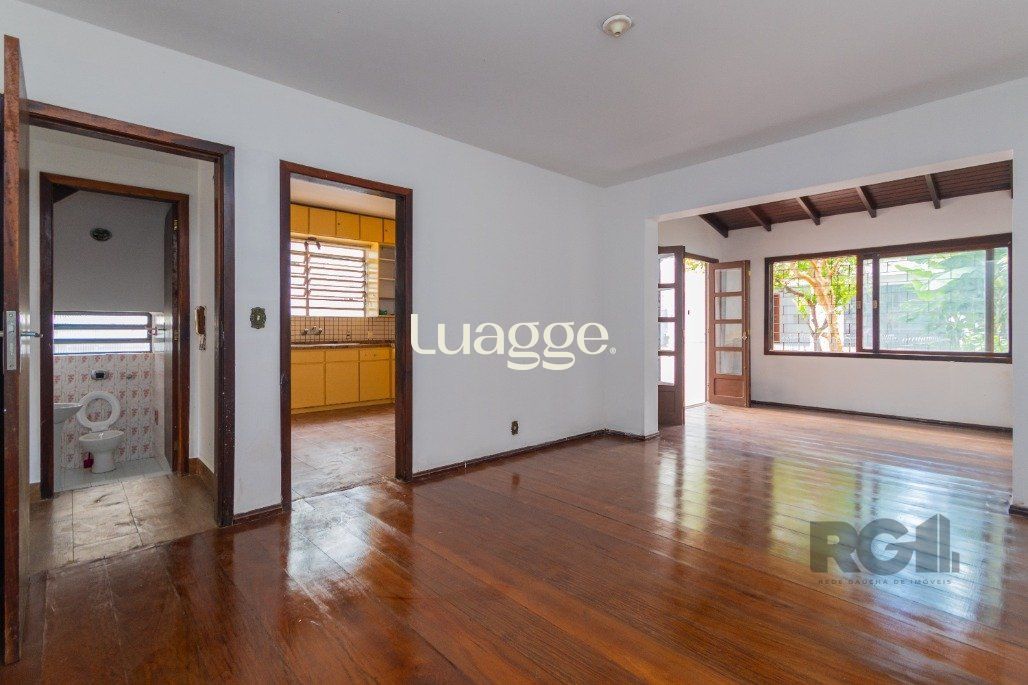 Casa à venda com 4 quartos, 266m² - Foto 8