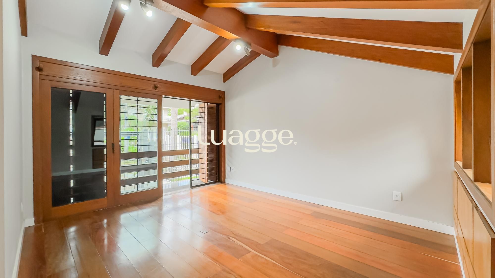 Casa à venda com 3 quartos, 208m² - Foto 37