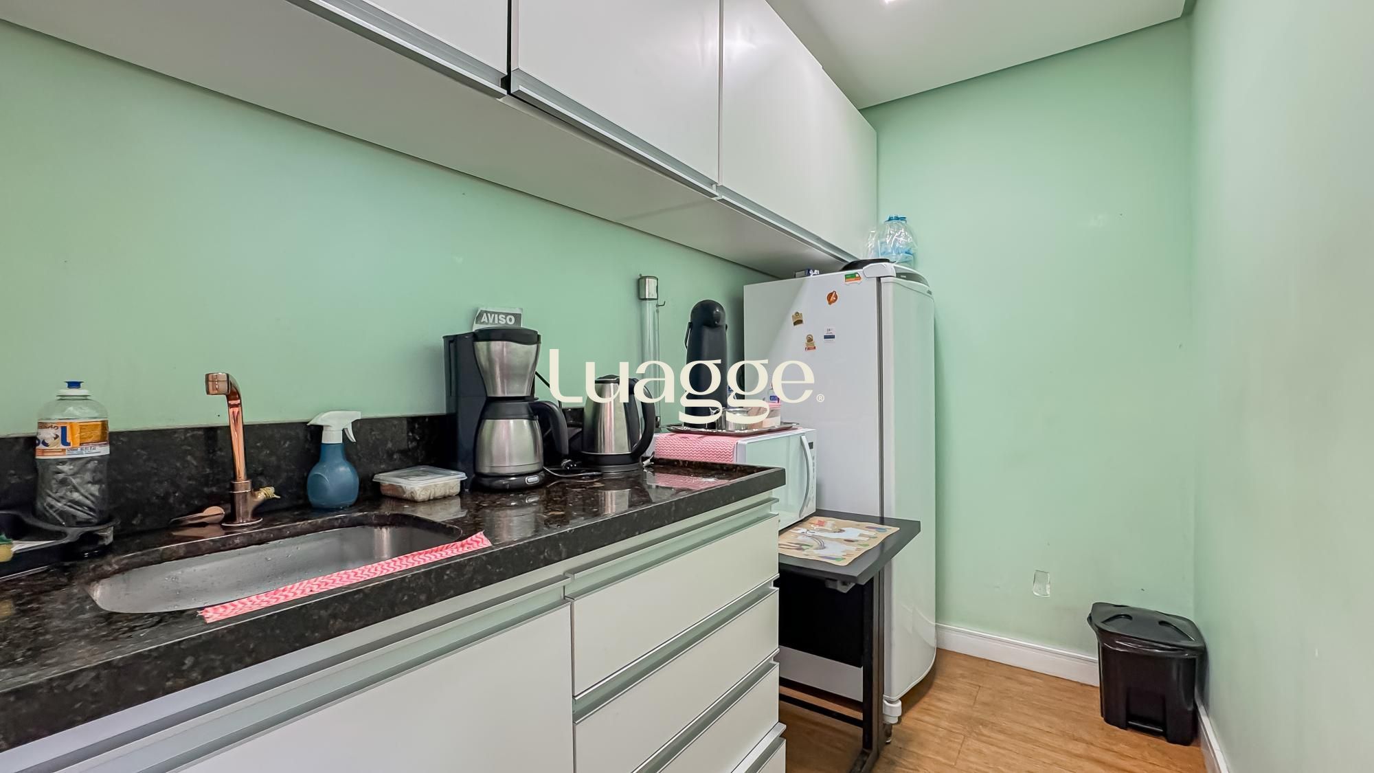 Conjunto Comercial-Sala à venda com 4 quartos, 160m² - Foto 6