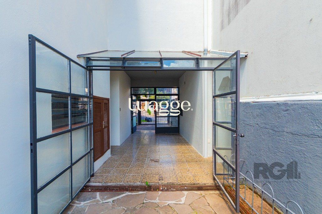 Casa à venda com 4 quartos, 266m² - Foto 36