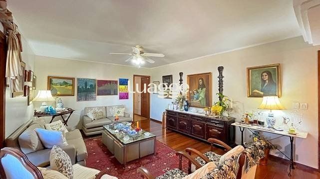 Apartamento à venda com 3 quartos, 233m² - Foto 7