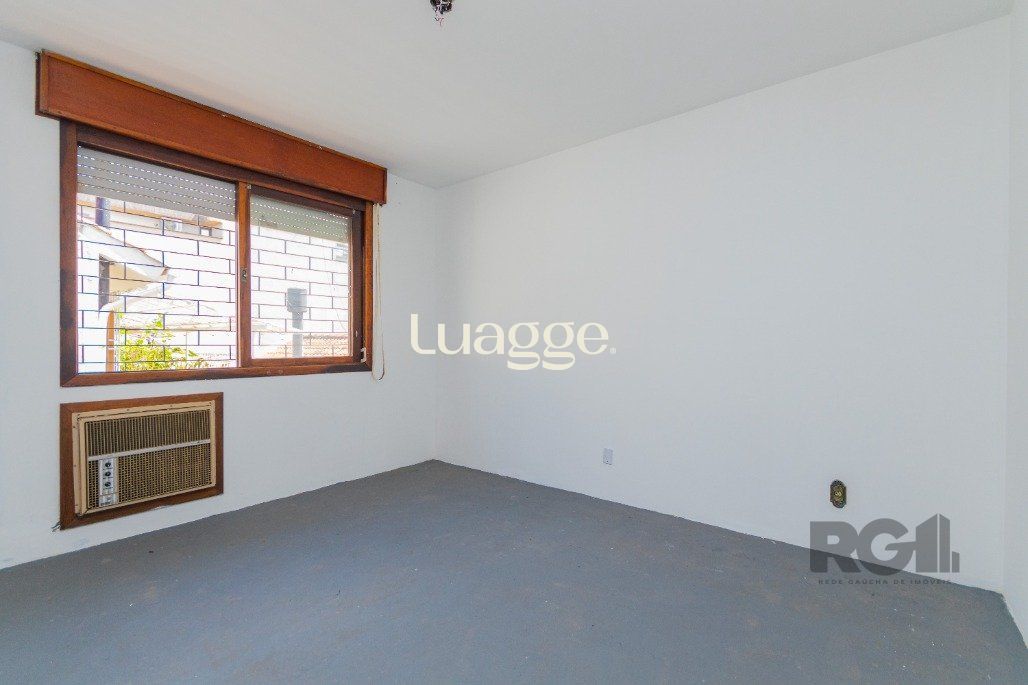 Casa à venda com 4 quartos, 266m² - Foto 24