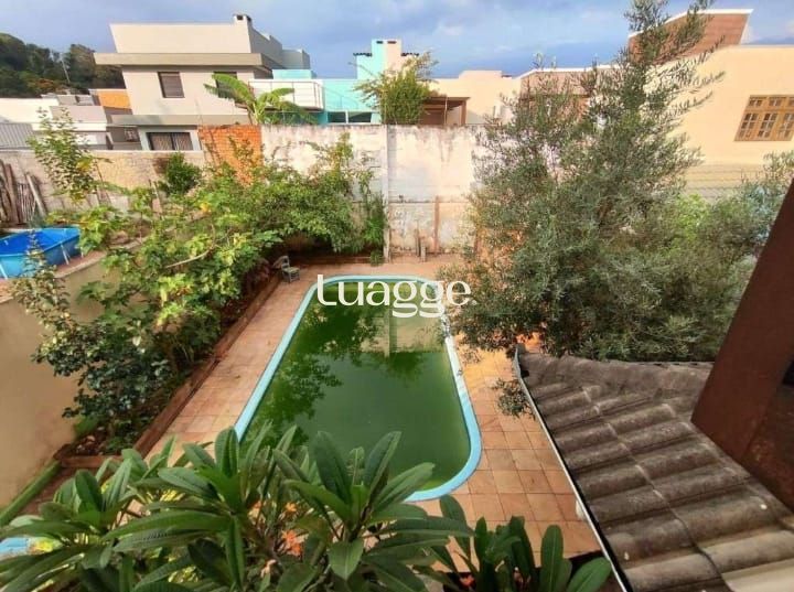 Casa à venda com 5 quartos, 361m² - Foto 12
