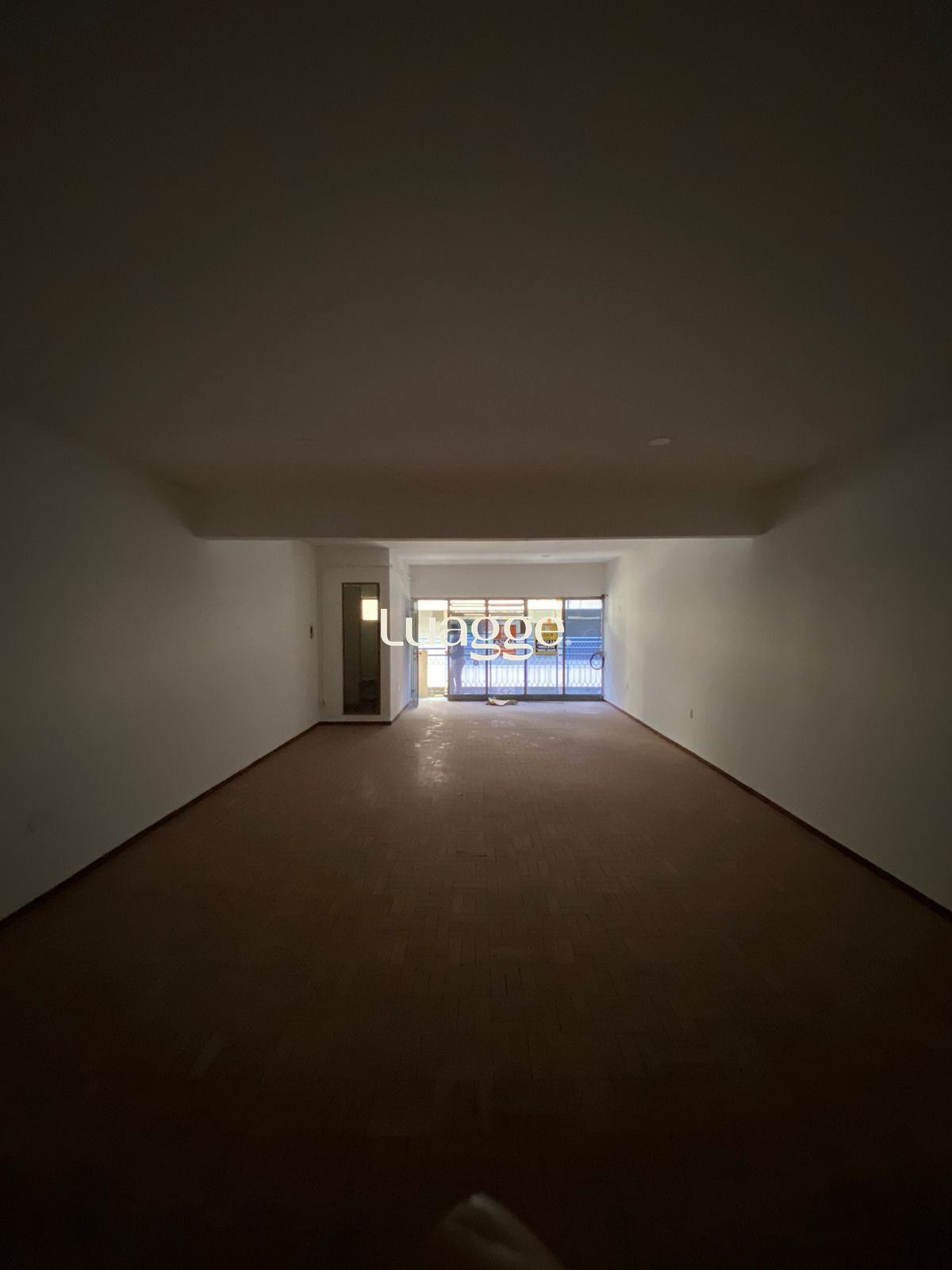 Cond. Centro Comercial Canoas Vende 2 salas , 124m², 62m² cada uma, 2 banheiros